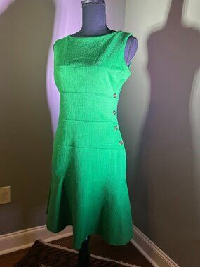 💚 Vibrant Green Textured Knit Dress with Button Detail – Flirty & Chic